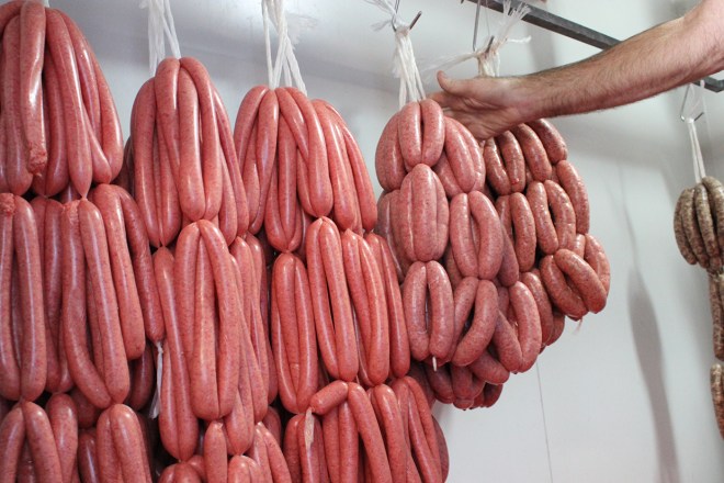Lots-of-sausages.jpg